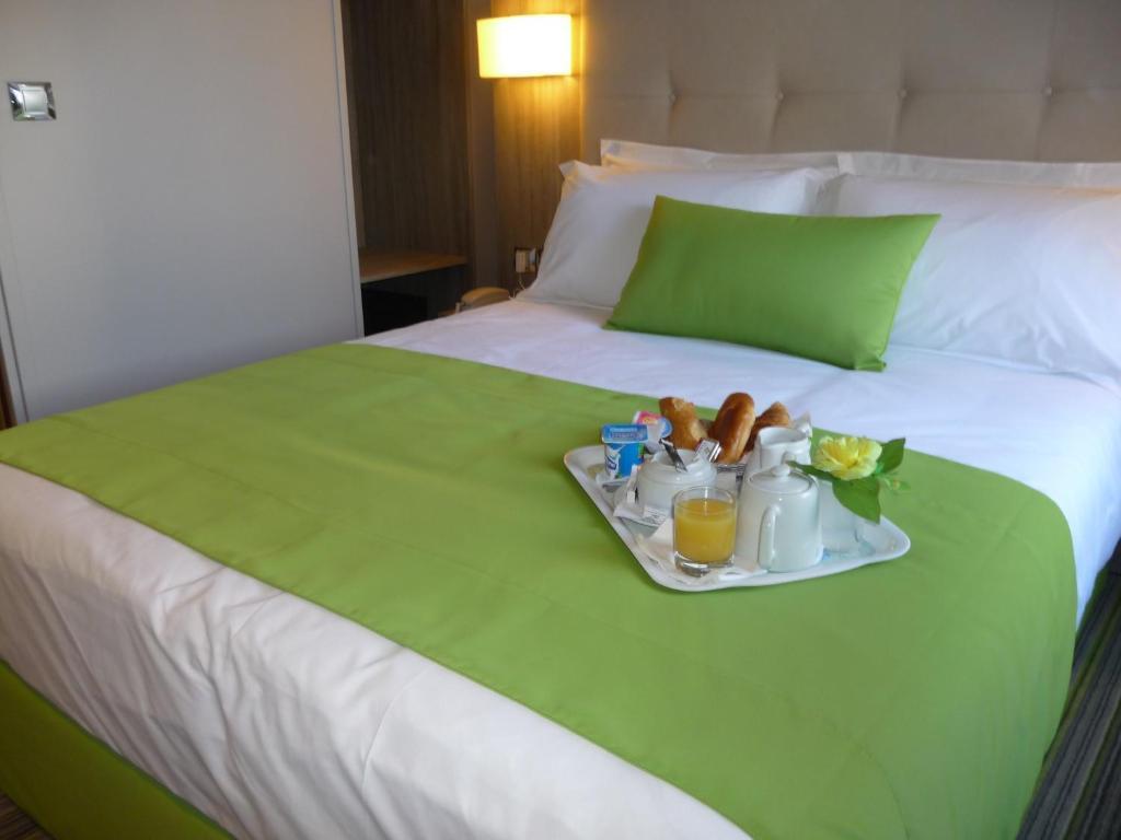 Hotel Floridor Etoile Aulnay-sous-Bois Oda fotoğraf